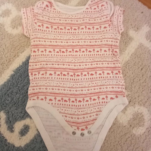 Mothercare baby bodysuit set used 4pcs for girl 9-12 months