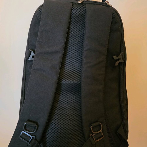 CsaxeKecna backpack new, black with red details
