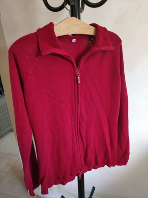 Vintage knitted red zip-up cardigan size L like new