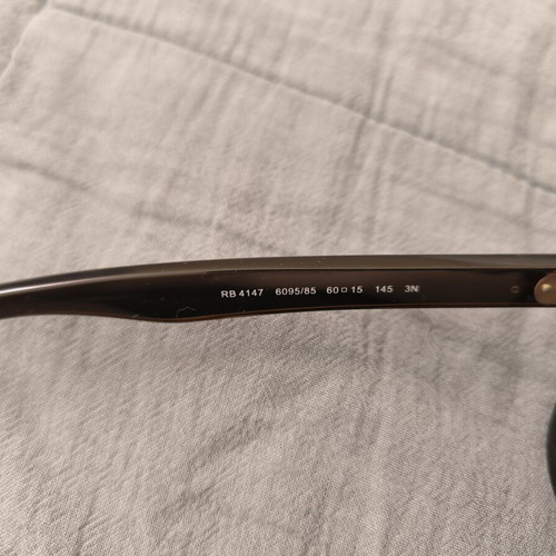 Ray-Ban RB4147 Boyfriend Sunglasses new, Black on Brown frame
