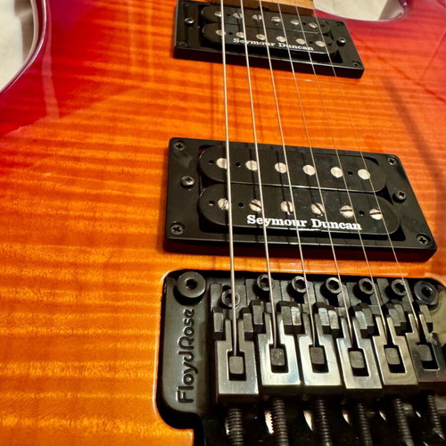 Charvel San Dimas Style 1 HH Red Burst guitar like new