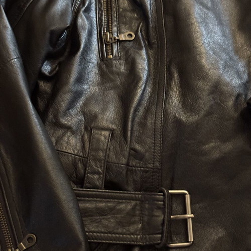 Leather jacket new with matching belt, unisex, black