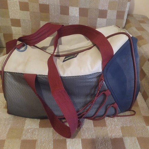 GioStyle Discovery insulated bag used for travel and camping 45x45x30 cm