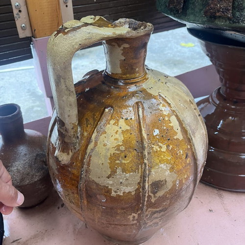 Italian ceramic wine jug from Apulia, 1920s