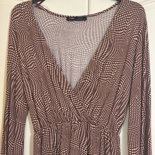Cruise dress burgundy white like new, size S