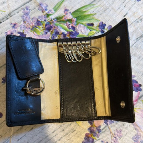 Key Wallet like new