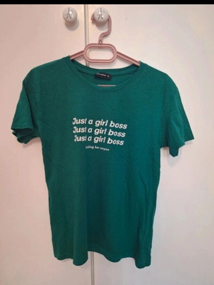 Pink Woman green women's T-shirt size M
