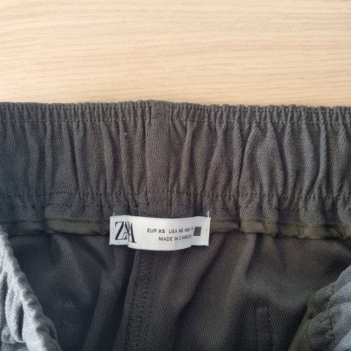Zara jogger pants with ankle zipper, grey green