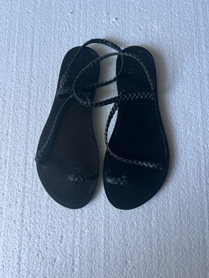 Mykonian leather sandals like new, size 40, black