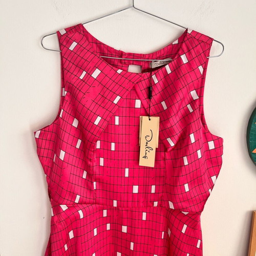 Darling L dress new pink with geometric patterns