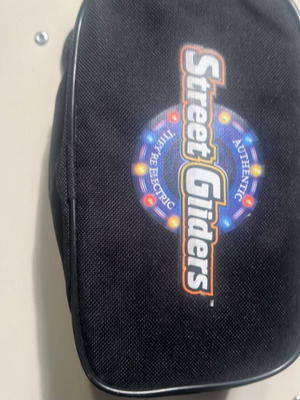 Street Gliders ροδάκια παπουτσιών μεταχειρισμένα, προσαρμοζόμενα με φωτάκια και ιμάντες