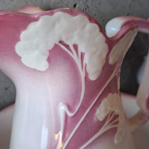 French Art Nouveau Sarreguemines pitcher and basin set like new