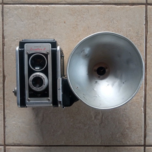 Kodak Duaflex II vintage camera used with flash accessory