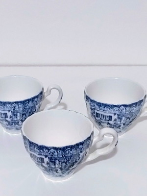 Vintage English Coaching Scenes cup set of 3 used