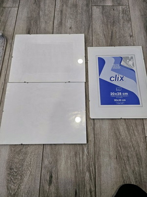 Frames 30×40cm like new, set of 3