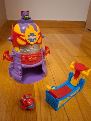 Superzings Power Tower used, missing castle door