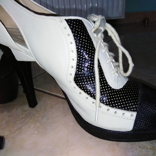 L.A.M.B. high heels used, 12cm heel, white size 39