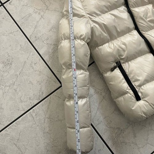 Puffer jacket with hood Small like new, white, warm