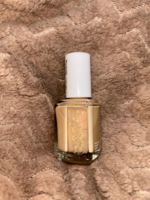 Essie Gloss Nail Polish Glisten To Your Heart 13.5ml new