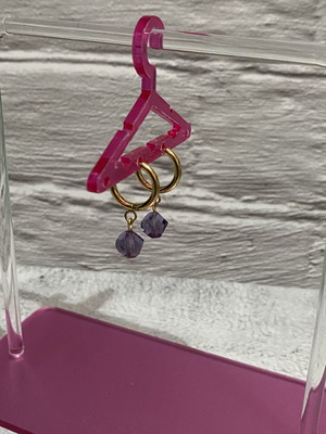Earrings with purple stones like new, gold tone