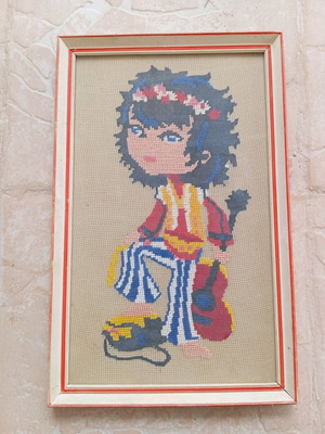 Χειροποίητο κεντητό κάδρο κορίτσι μεταχειρισμένο 40×26