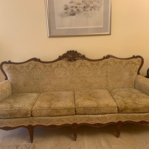 Classic antique living room set like new, solid wood, 1 sofa 2 armchairs