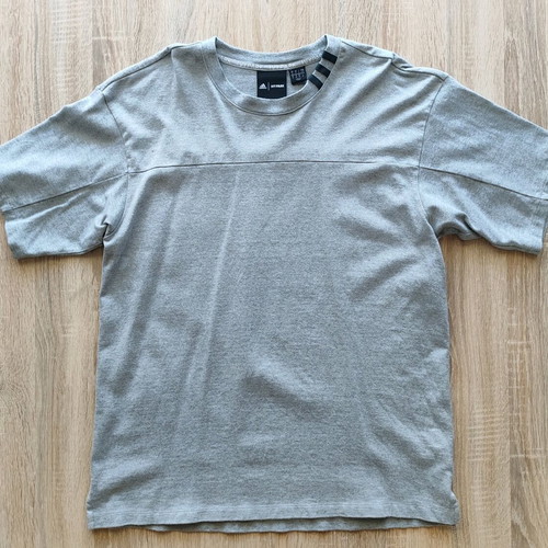 Adidas Ivy Park grey T-shirt Medium like new