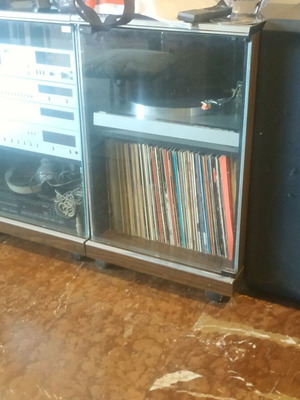 Optonica Sharp sound system like new with furniture and remote