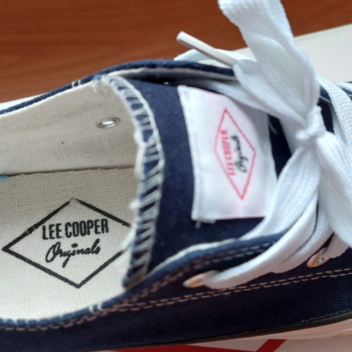 Lee Cooper athletic shoes new, dark blue, size 39