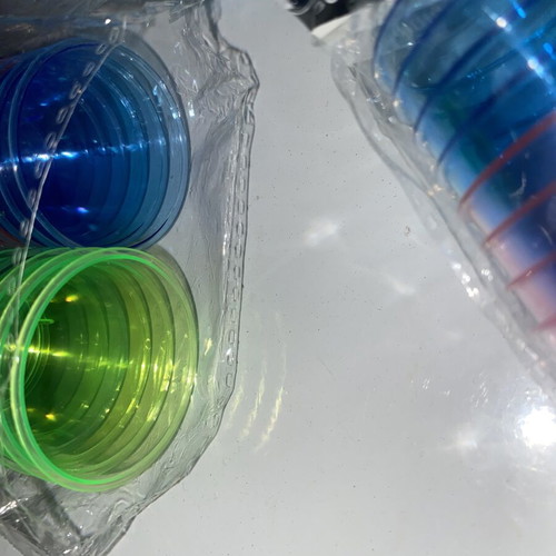 Plastic shot glasses, pack of 16 per bag