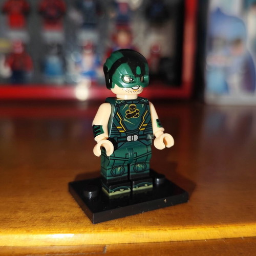 T.D.K. The Detachable Kid minifigure like new with stand