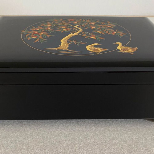 Vintage Japanese Sankyo music box "Love Story" jewelry box
