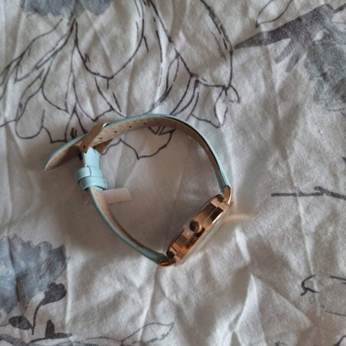Women's wristwatch, blue strap