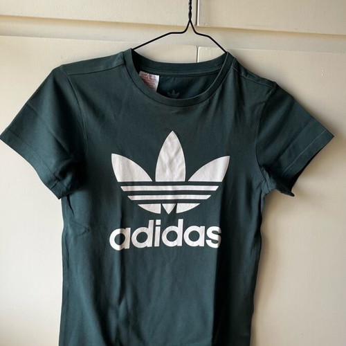 Adidas green T-shirt used size 140 for 9-10 years