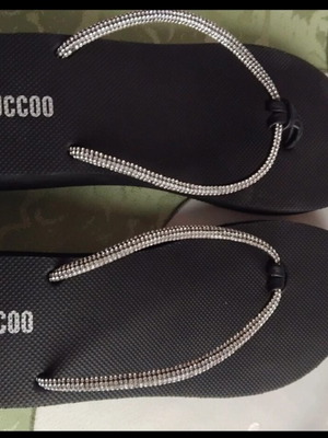 Cuccoo Platform Flip Flops like new, size 40, black and silver