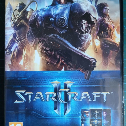 Starcraft II Battle Chest for PC like new without CD key