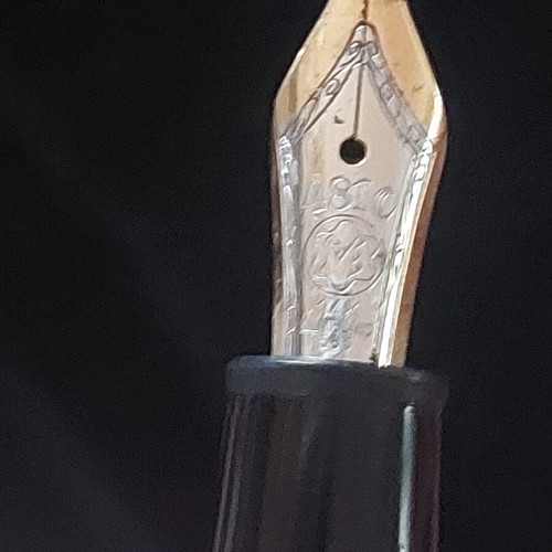Cartier pen and Montblanc fountain pen set like new