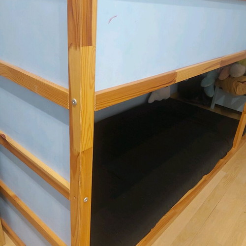 Low bed used that converts to high bunk with 2 mattresses