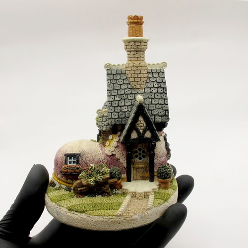 Shoemaker's Dream Decorative House Jon Herbert 1991 like new