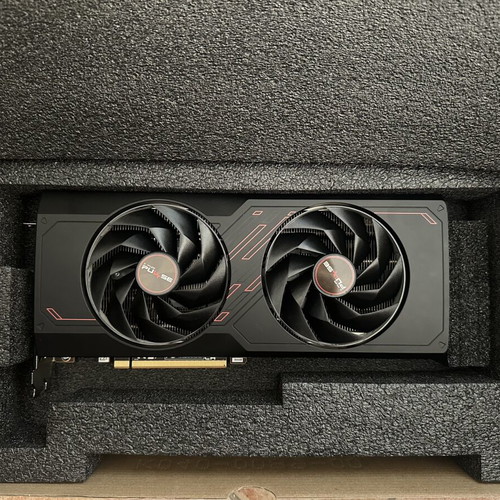 AMD Radeon RX 7700 XT GPU