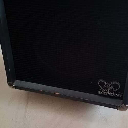 Elephant DC-60 guitar amplifier used, combo with Tube Drive and reverb