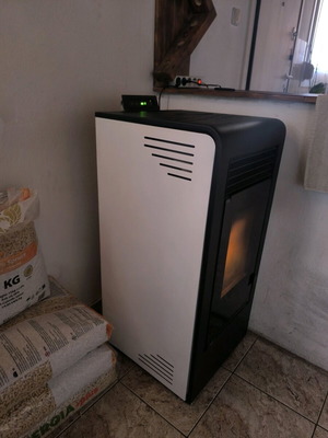 Pellet stove 14 kw like new