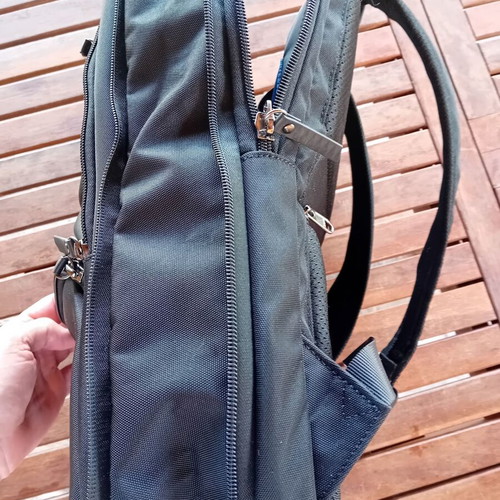Tigernu backpack new with laptop compartment and protective cover