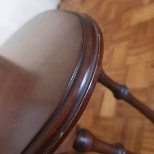 Living room tables 3-piece nesting set like new