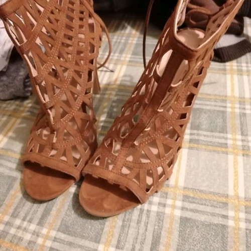 Summer ankle boots brown like new, size 37.5