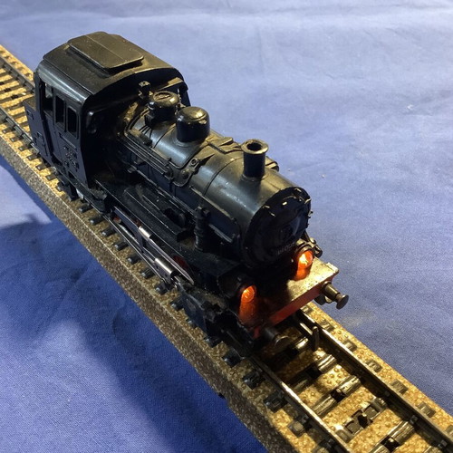 Marklin set steam locomotive, wagons and rails used