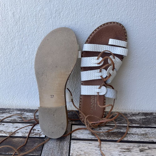 Ioannis leather gladiator sandals size 37 like new, white and brown