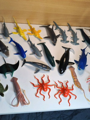Educational sea animal figures used, about 30 pieces