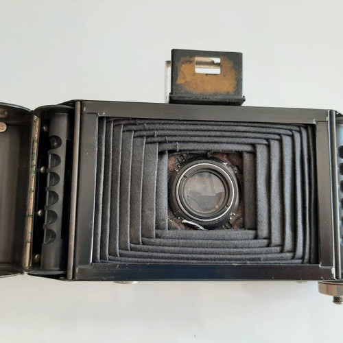 Vintage camera Voigtlander 1:6.3 from 1900s used with leather case