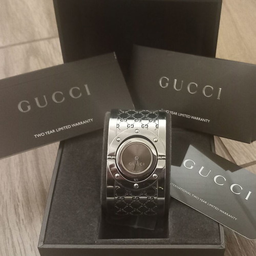 Gucci wristwatch like new, silver, women's